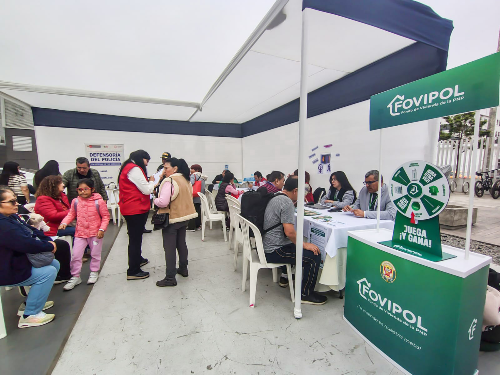 FOVIPOL llevó asesoría en vivienda a miembros de la PNP en el Módulo Itinerante