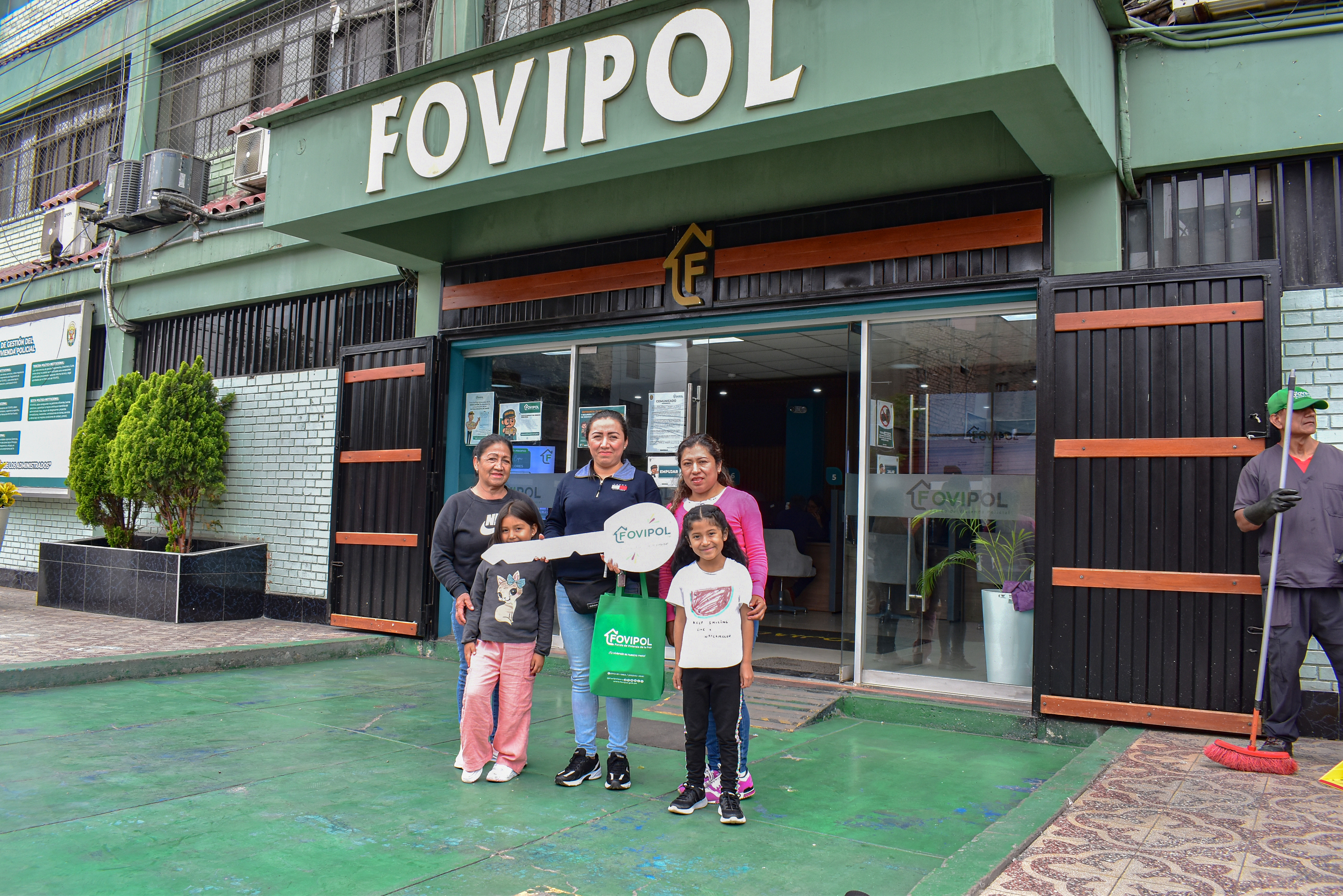 FOVIPOL cumple el sueño de vivienda propia de la Suboficial en el Proyecto "Los Faisanes" – Chorrillos