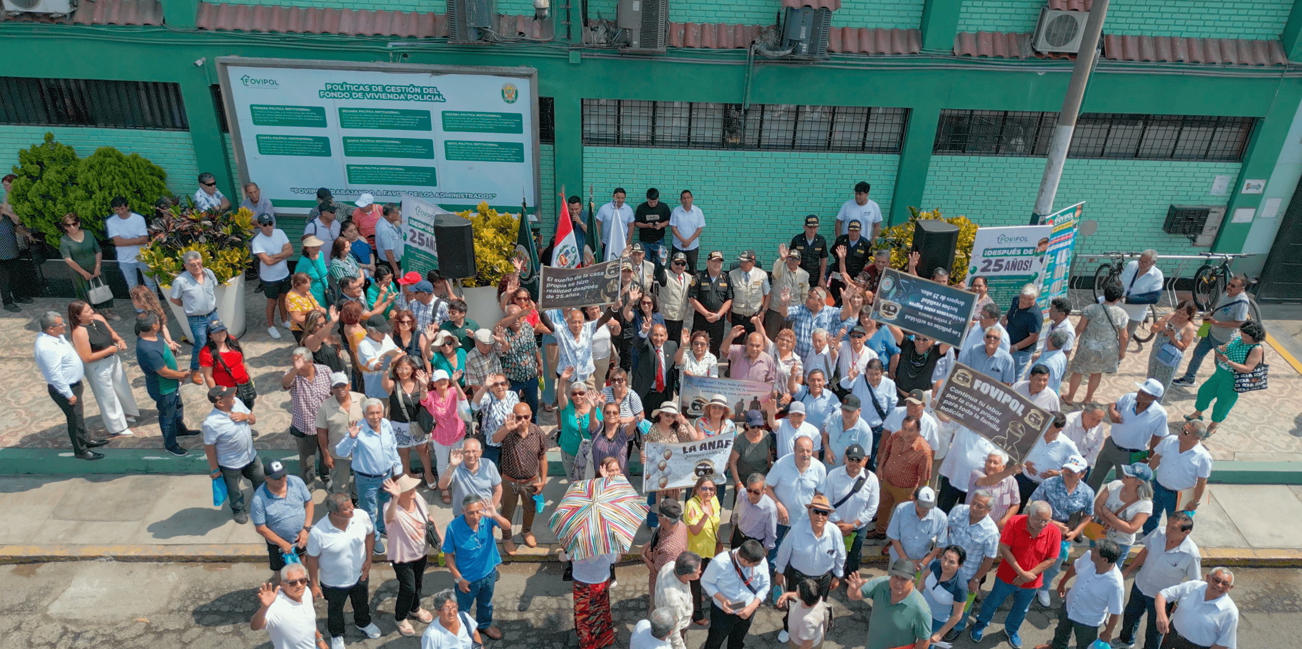 FOVIPOL entrega liquidación de adjudicación de viviendas a más de 100 miembros de ANAF tras 25 años de espera